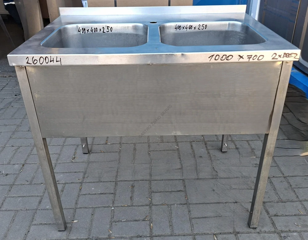260044 Svařovaný dvoudřez nerez. 1000x700x900 2x dřez 400x400x250