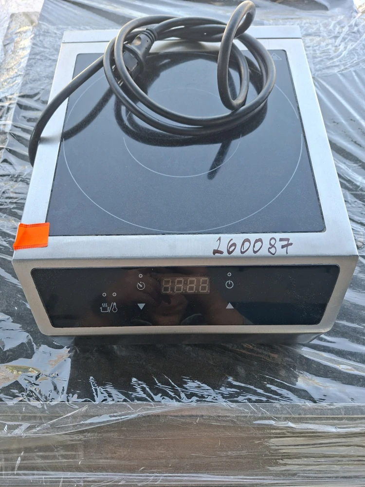 260087Indukční vařič 3500D