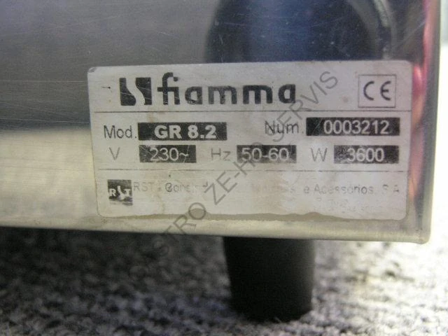 Kontaktní gril GR 8.2  620x330x250 - plotna rýhovaná