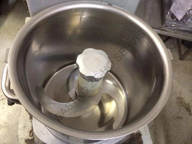 Kutr K175 700x630x450
