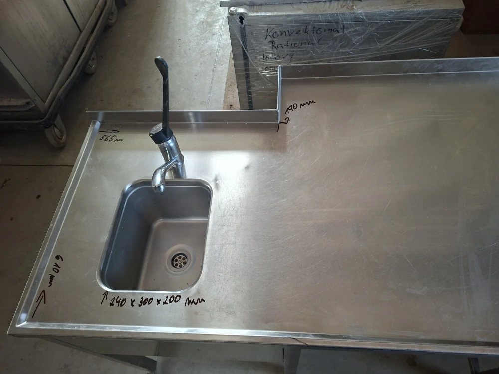 Nerez stůl s trnožím,2x dřez  ZL+PL ATIP + se sprchou 1960x800x900