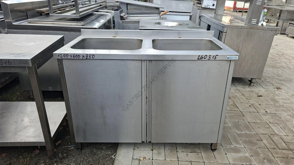 Nerezový mycí stůl GASNER se dvěma dřezy a uzavřenou skříňkou – 1200 × 600 mm | BAZAR