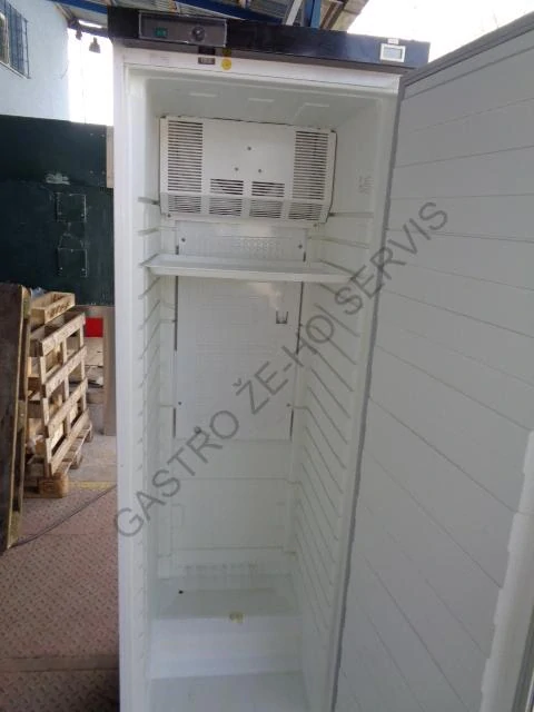 Chladnička HJK 410 AP  600x600x1890