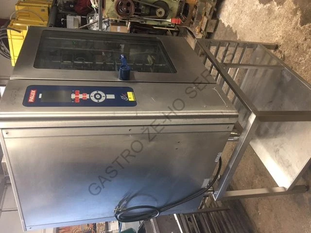 Konvektomat s podestavbou  920x800x1820