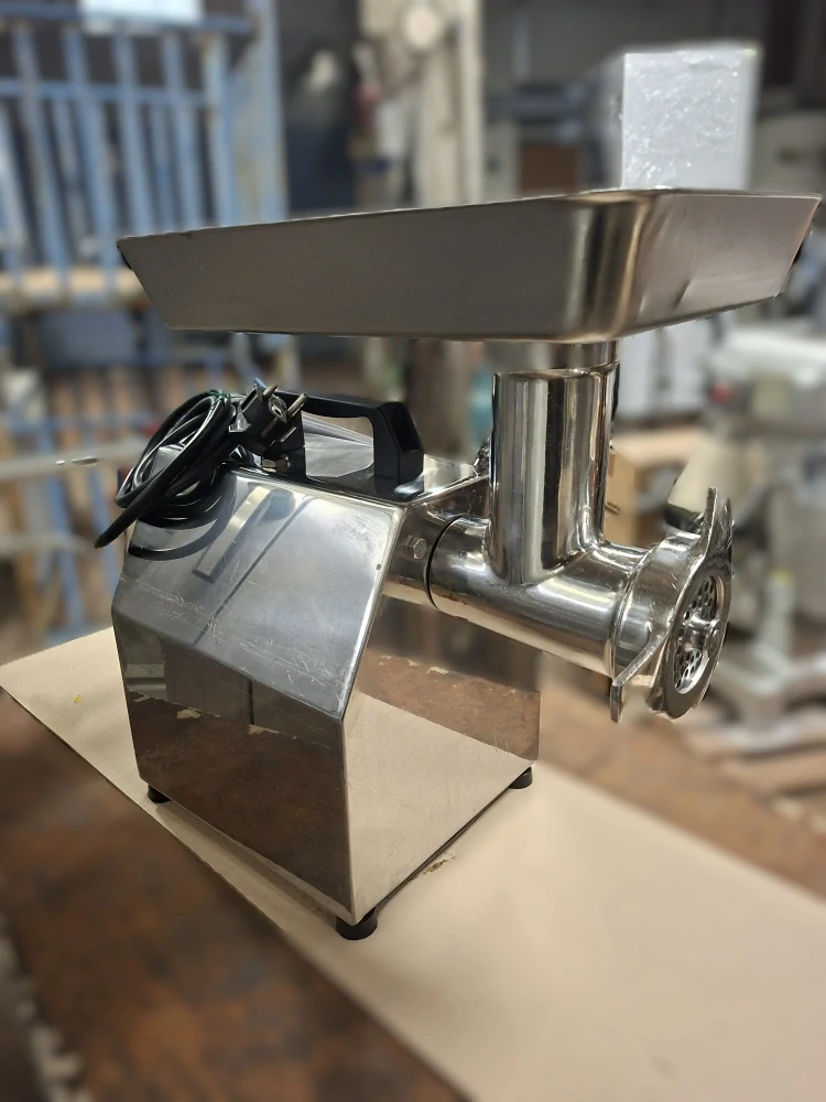 240212  Řezačka masa HL-G 12 SS  250x410x410