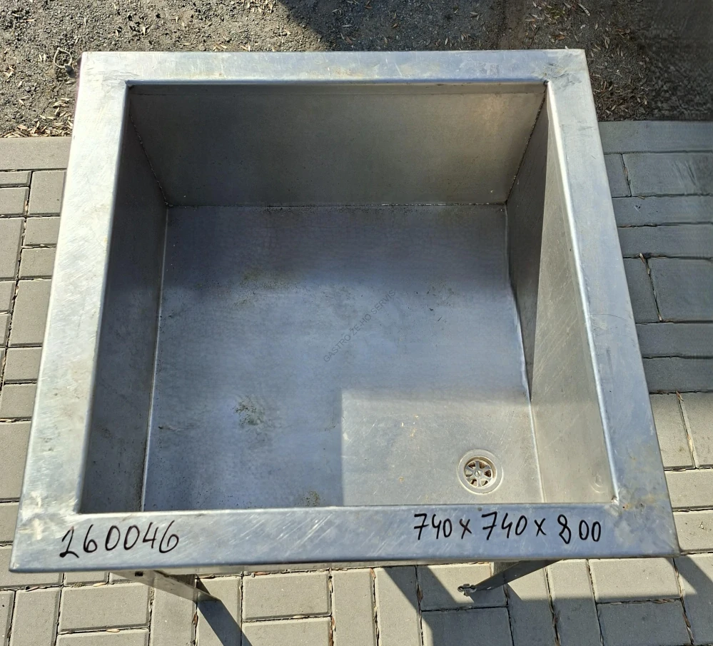 260046 Jednodřez 740x740x800
