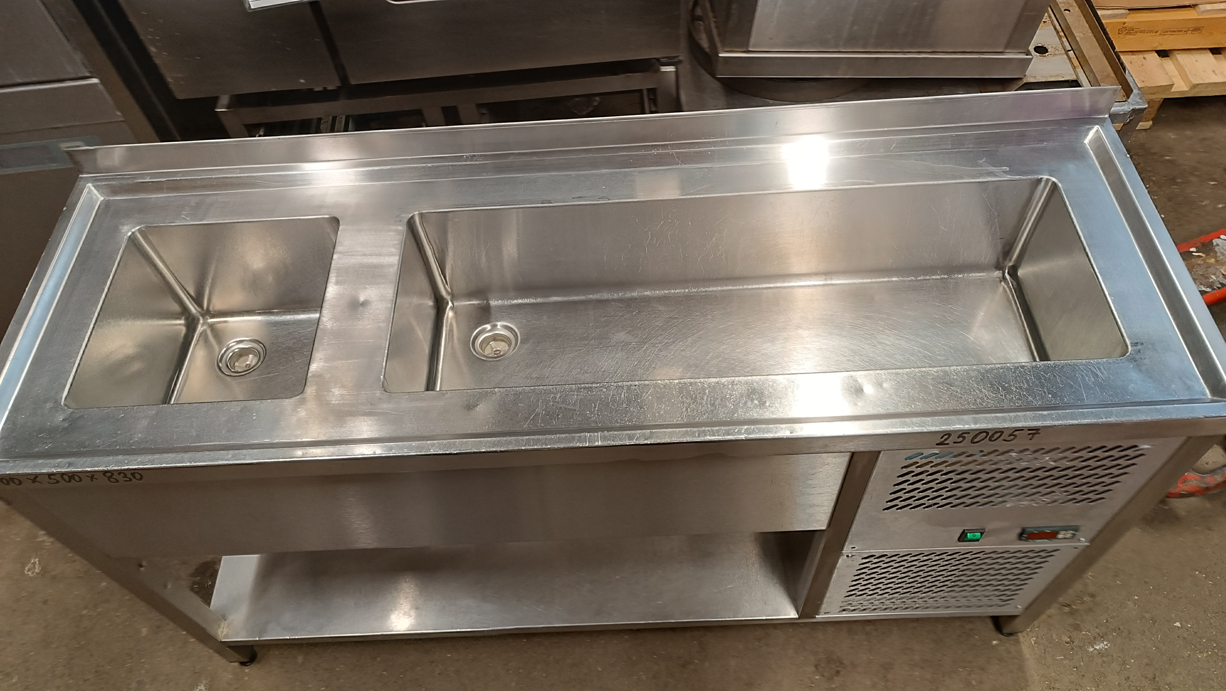 Chladící vana  AT. 1500x500x830