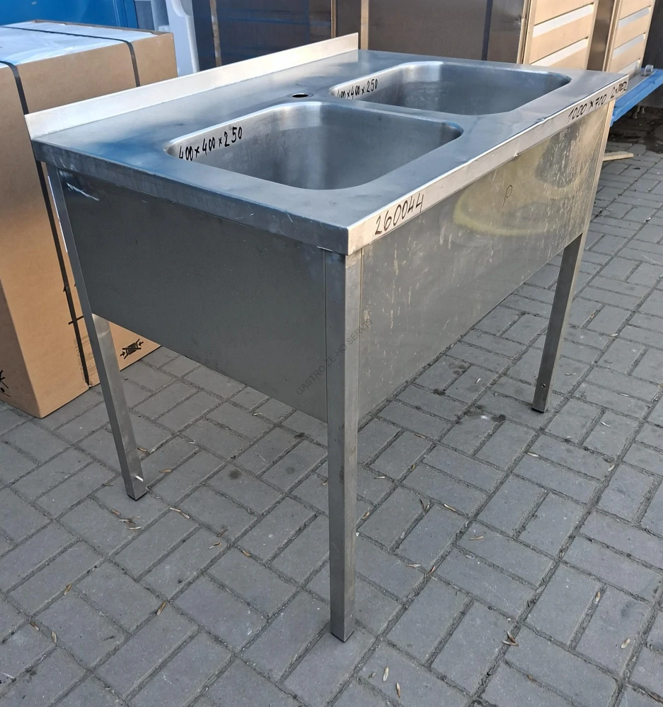 260044 Svařovaný dvoudřez nerez. 1000x700x900 2x dřez 400x400x250