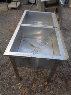 Dvoudřez - nerez,2x dřez (590x590x270),zadní lem 1370x700x900