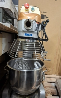 Robot univerzální Spar 200