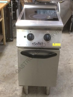 Sklokeramický sporák,2x plotýnka,vyhřívaná podestavba,3x zásuv GN 1/1 