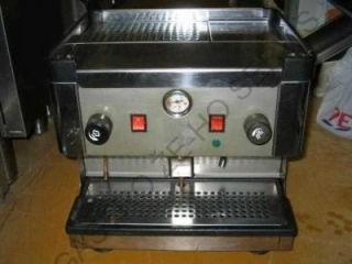 Kávovar 220V/1300W (1páka,pára,voda)