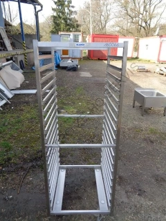 Vozík na tácy - nerez,18 zásuvů (530 x 665)  590x670x1630