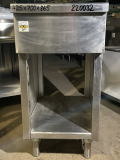 Neutrální modul - nerez,uzavřený  425x700x865