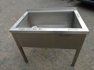 Dřez - nerez s vevařenou vanou (870x580x300)  1000x700x900