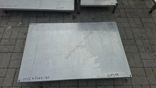 260299 Nerezová podestavba pod gastro zařízení – 1112 × 710 × 170 mm
