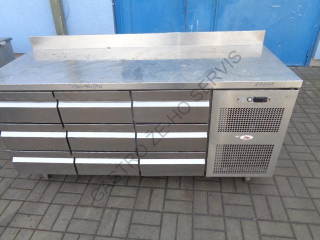 Chladící stůl TRMG 3P - nerez,9x zásuvka,ZL,agregát vpravo  1800x700x850