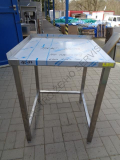 Stůl - nerez s trnoží, ZLL  680x700x900