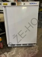 Chladící skříň UR 200 - bílá,plné dveře 600x600x850