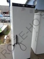 Chladící skříň UR 400 - bílá,plné dveře 600x600x1850